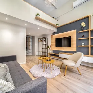  Apartamento Rákóczi Stylish Entire Hungría